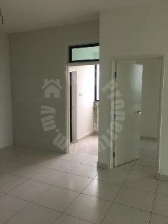 sky peak 3 room condo 1261 square foot builtup selling from rm 559,000 #2539