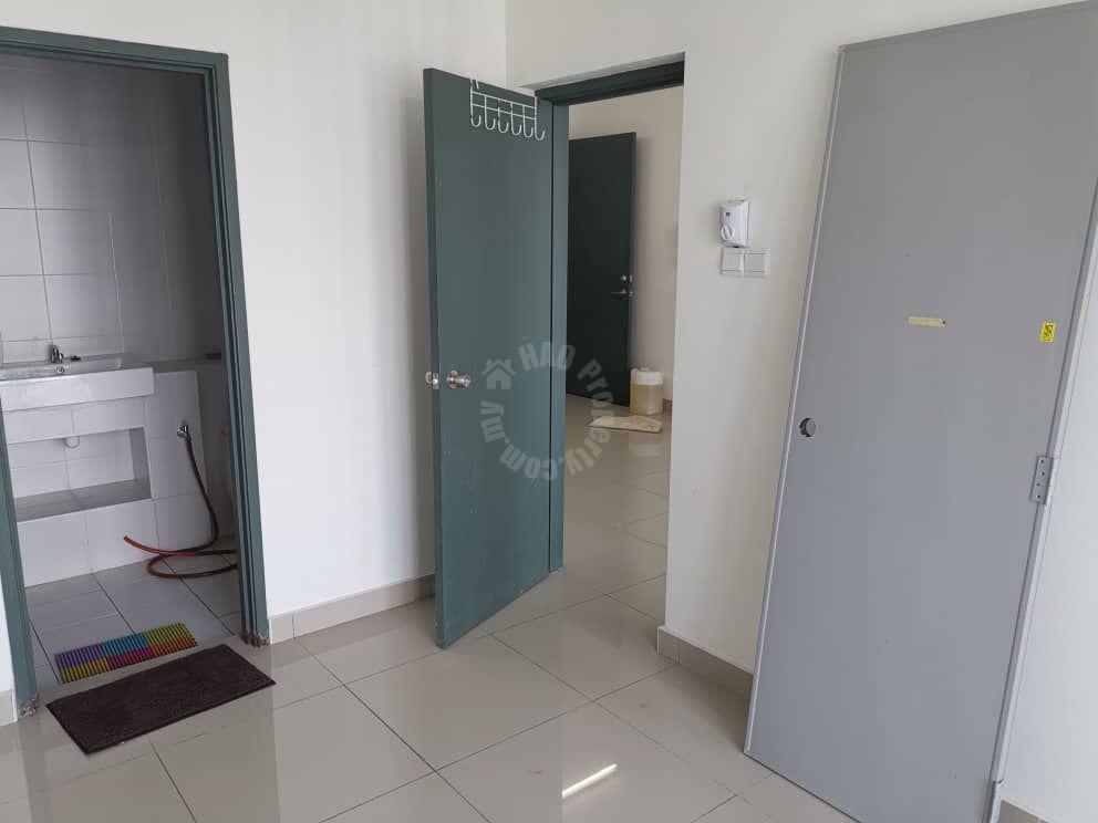 d’ambience 1 room  highrise 553 square-feet builtup selling price rm 240,000 on jalan permas 2, masai, johor, malaysia #4981
