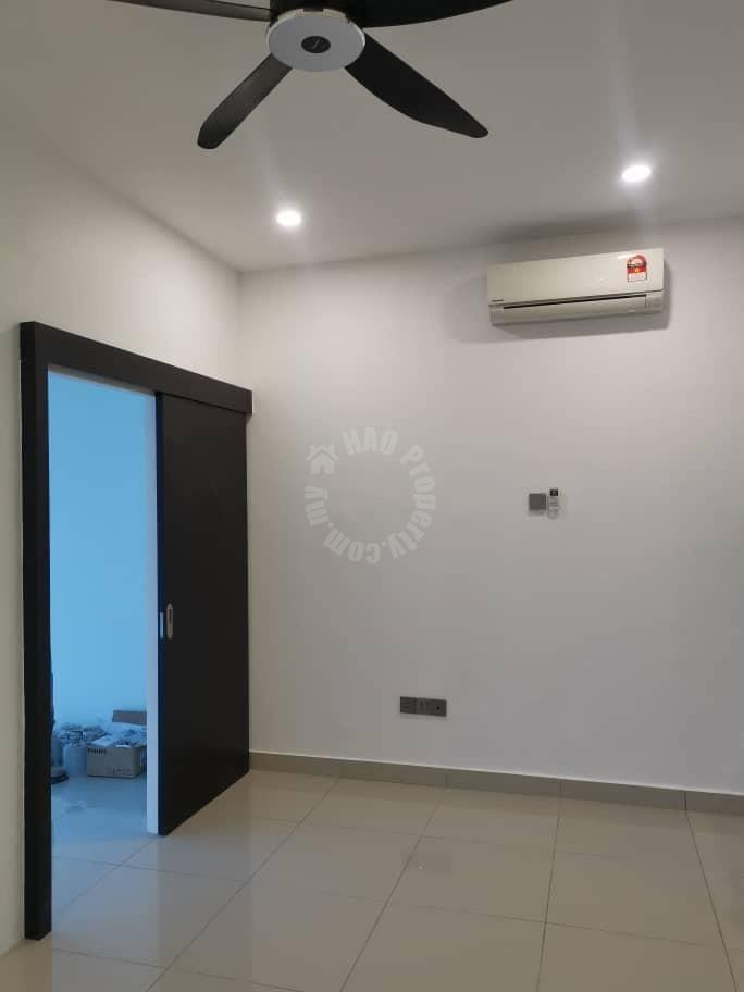 palazio residential apartment 538 sq.ft built-up rent price rm 1,000 at jalan mutiara emas 9/23 #5224