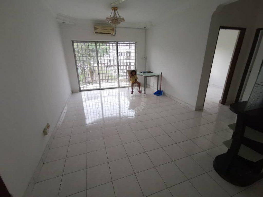 selesa putri condo low floor serviced apartment 1016 square foot builtup selling price rm 258,000 at selesa putri condominium, bandar selesa jaya, johor bahru, johor, malaysia #5464