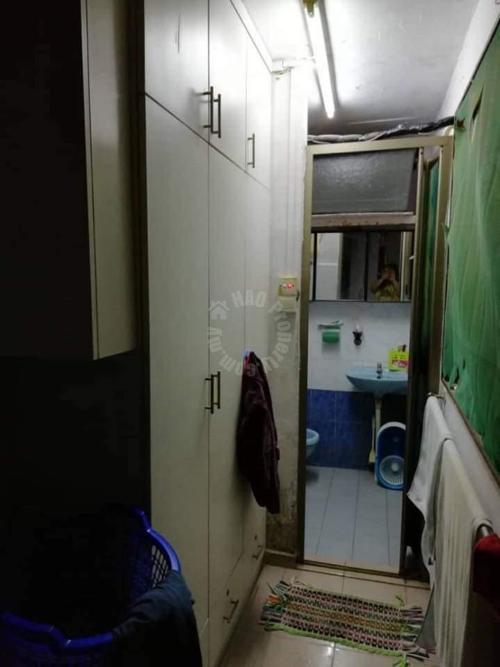 ungku tun aminah flat ground level low cost house 495 square feet built-up selling price rm 138,000 in flat taman ungku tun aminah, taman ungku tun aminah #6299